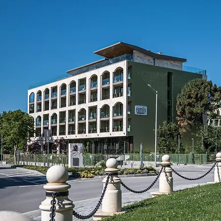 Romance And Family Святые Константин и Елена