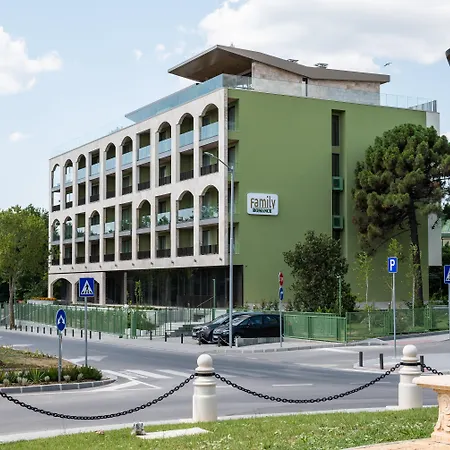 Romance And Family Святые Константин и Елена