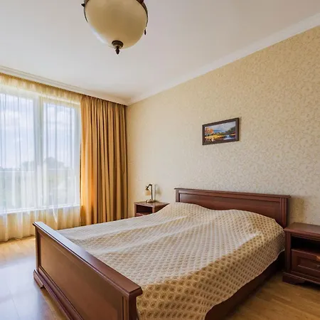 Отель Romance And Family 4*