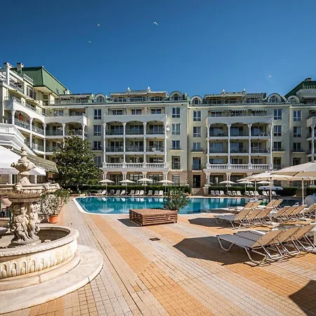 Romance And Family Hotel