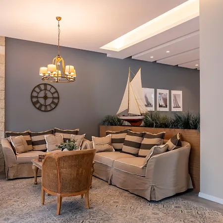 Romance And Family Hotell 4*