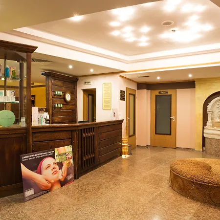 Hotell Romance And Family 4*