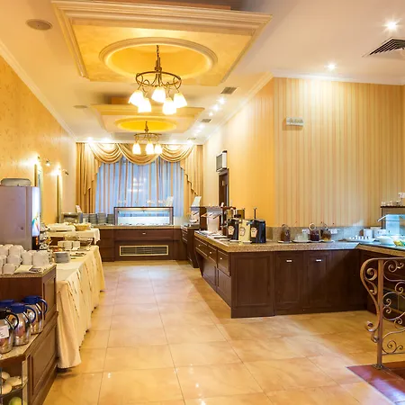 Romance And Family Hotel Saints Constantine and Helena