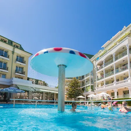 מלון Romance And Family