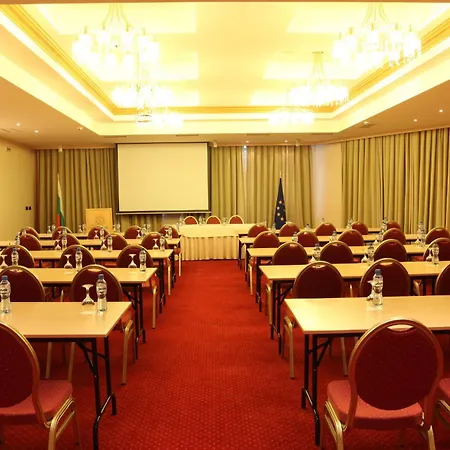 Romance And Family 4*