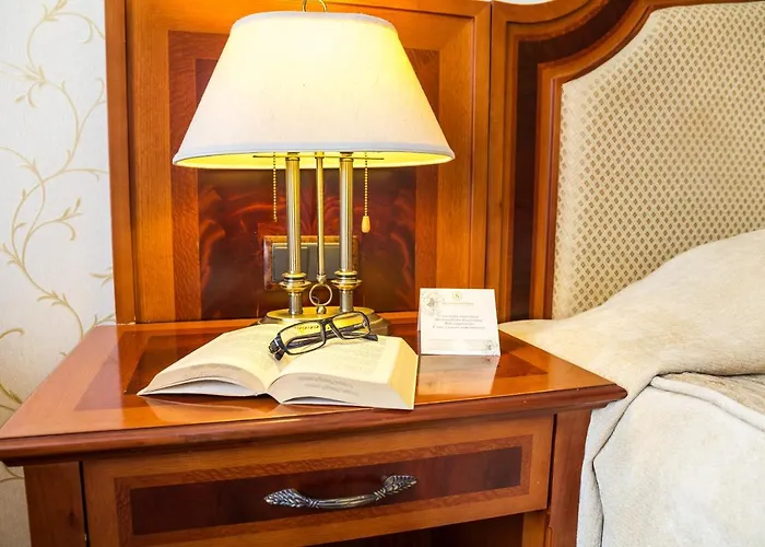 Hotel Romance And Family St Constantin et Helena