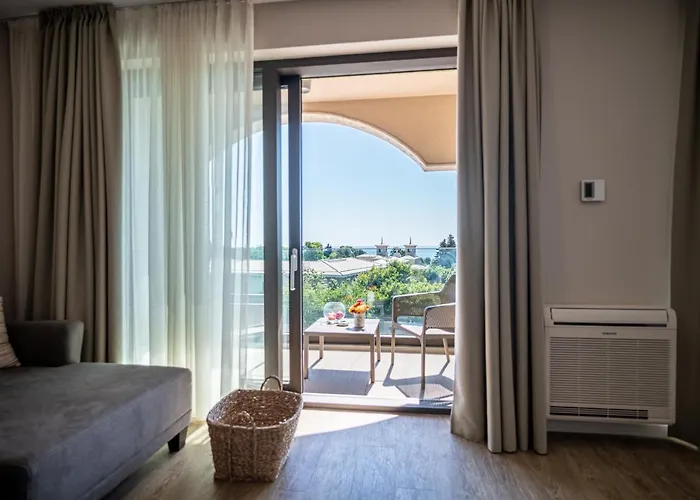 Romance And Family Hotel St Constantin et Helena