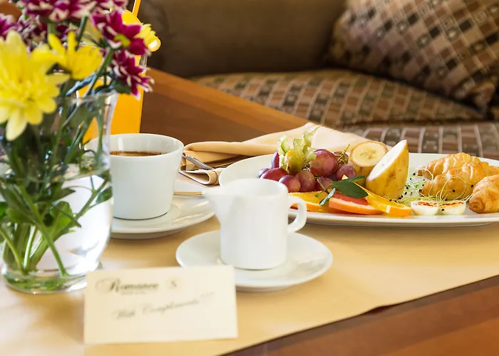 Romance And Family St Constantin et Helena