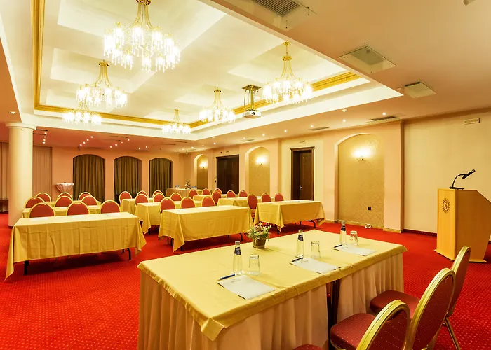 Hotel Romance And Family 4*