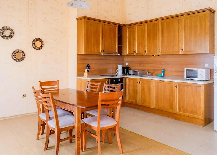 Hotel Romance And Family 4*