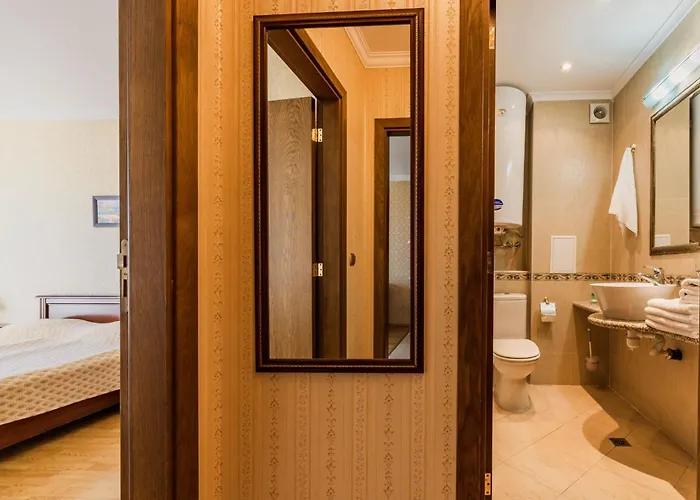 Romance And Family Hotel